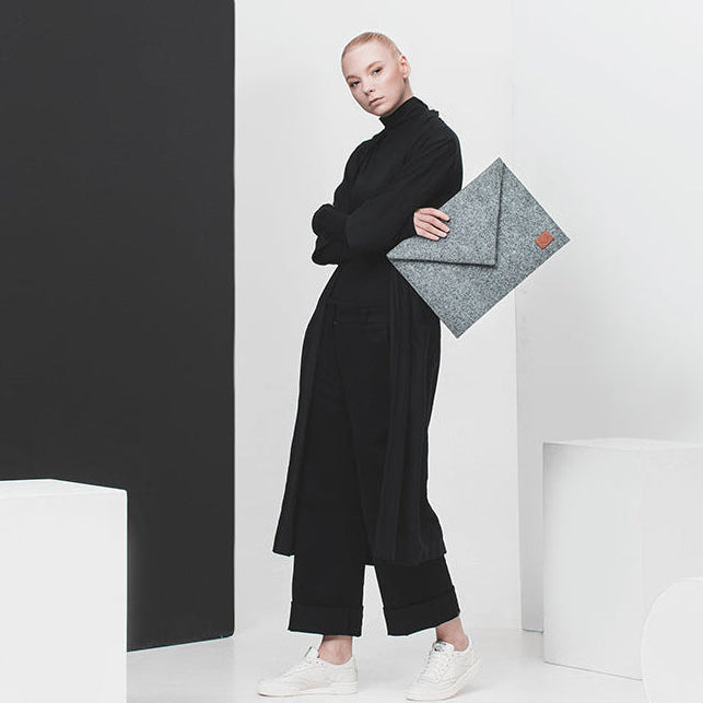 Clutch / Laptop Case Skive - Grey
