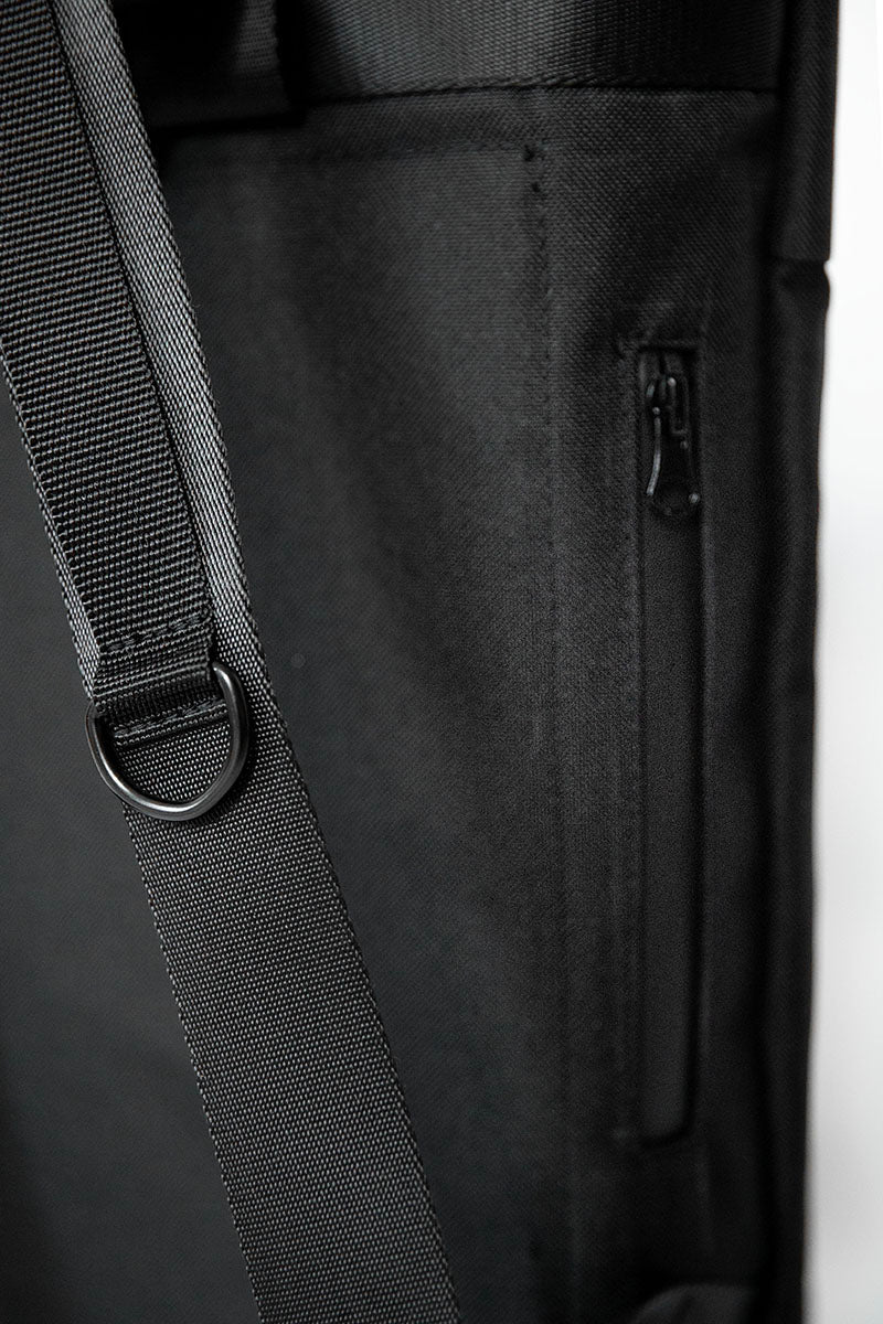 Superdiskret vattentålig ryggsäck i svart polyester - Stadspuls